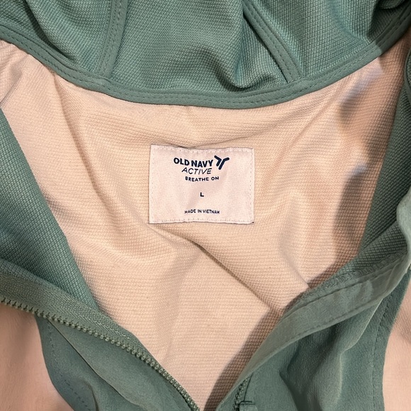 Old Navy Active Breathe On Quarter Zip Lightweight Hoodie - Picture 3 of 6